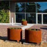 Vaso da fiori CIRCUM con gambe - corten - immagine 2
